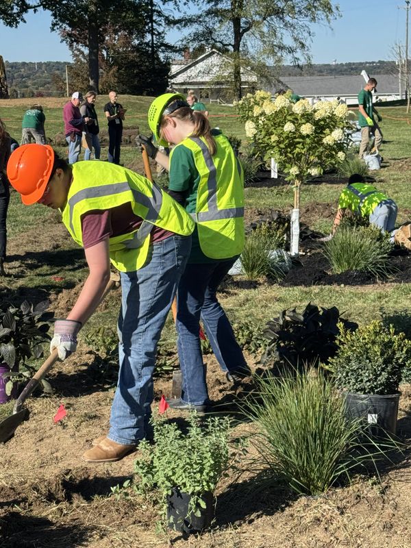 Noah Sobish and Elise Frazer competing in plant installation at the Ohio High School Landscape Olympics (OHLO).