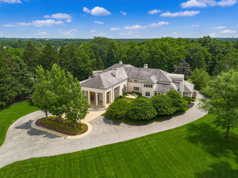 Situated on over 2 acres of land in Dublin's Estates at Muirfield Village sits 8565 Dunsinane Drive, the 13,522-square-foot mansion listed for $3,450,000.