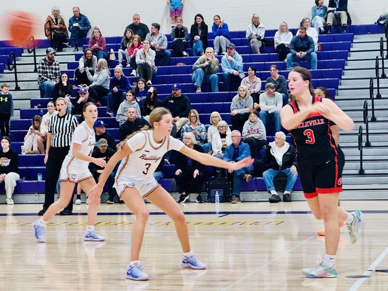 Bloom-Carroll sophomore Stella Haughn guards Circleville's Maddie Blakeman during the Bulldogs' 59-52 Mid-State League-Buckeye Division loss Nov. 25, 2025.