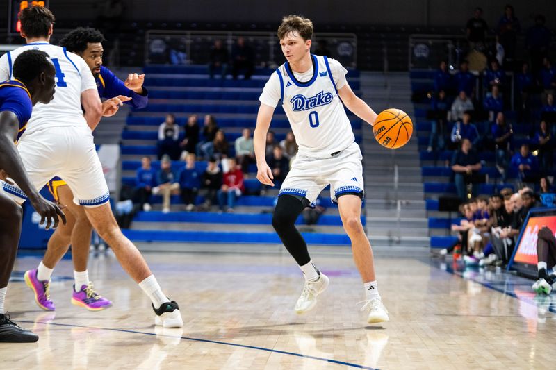 New Xavier commit Braden Appelhans (0) spent last year at Drake after three seasons with Richard Pitino at New Mexico.