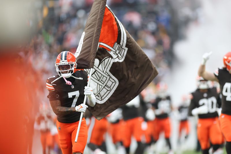 Dec 28, 2025; Cleveland, Ohio, USA; Cleveland Browns cornerback Tyson Campbell (7) enters the field before the game against the Pittsburgh Steelers at Huntington Bank Field. Mandatory Credit: Scott Galvin-Imagn Images
