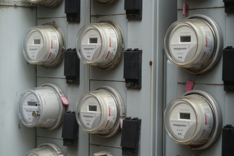 Gov. Mike DeWine vetoed an effort by lawmakers to regulate submetering, saying it didn't protect consumers.