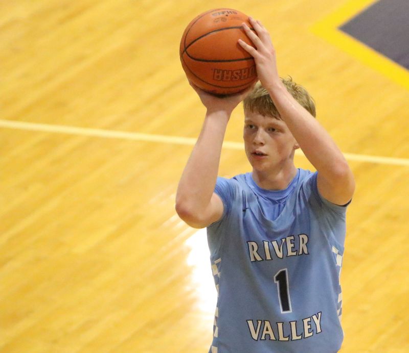 River Valley's Carter Myers takes a jump shot at Ontario during a boys basketball game Jan. 9, 2026. Myers was named Fahey Bank Athlete of the Month for the first time.
