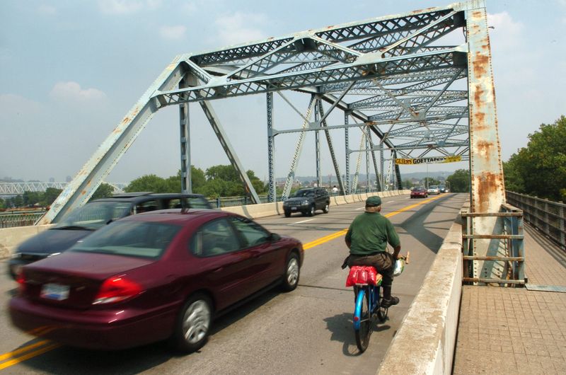 A "controlled blast" will bring down the Fourth Street Bridge March 2, according to the Kentucky Transportation Cabinet.