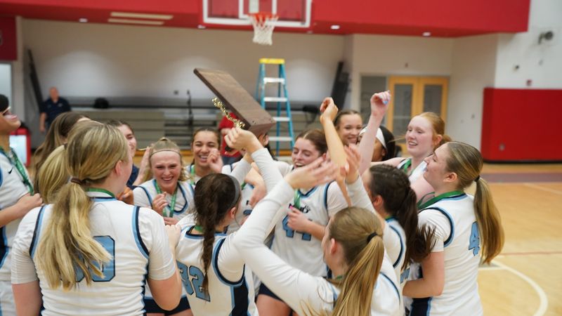 The Mount Notre Dame Cougars are regional champions for the first time since 2021.