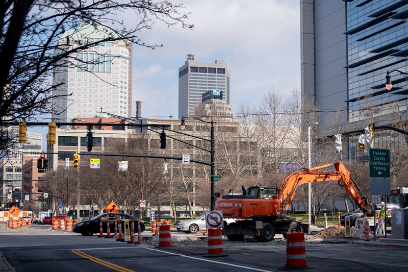 Construction on Front St and Mound St has traffic down to one lane.