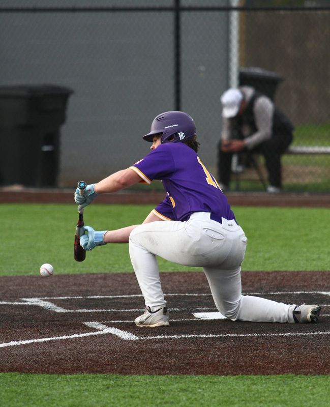 Bloom-Carroll beats host Newark 8-1 on March 30, 2026.