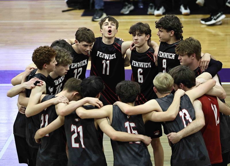 Fenwick volleyball will need to avenge an early season loss to Loveland to reach the Division II state tournament.