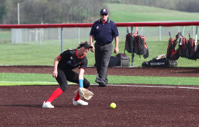 Licking Valley's Tori Baughman fields a ground ball against Mount Vernon on April 14.