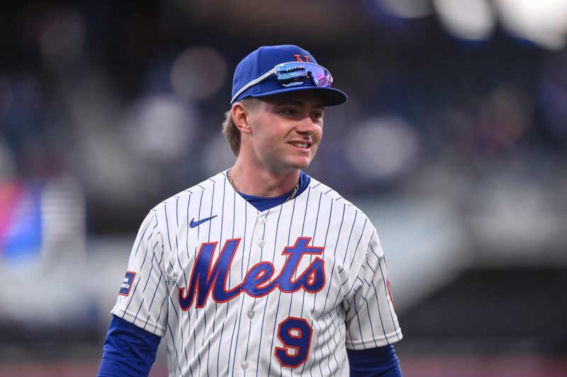New York Mets outfielder A.J. Ewing (9) warms up before the game against the Detroit Tigers on May 12, 2026, at Citi Field.