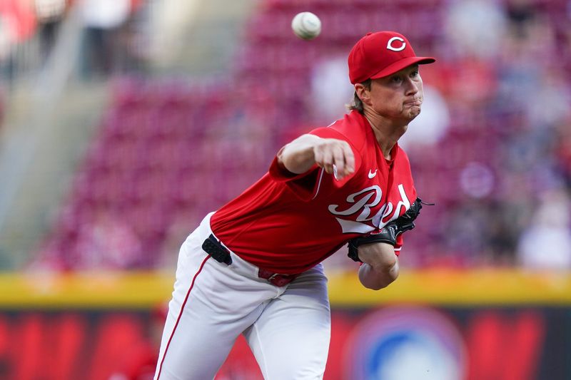 Cincinnati Reds pitcher Brady Singer (51) delivers a pitch in the first inning of a MLB game between the Cincinnati Reds and Washington Nationals, Tuesday, May 12, 2026, at Great American Ball Park in downtown Cincinnati.