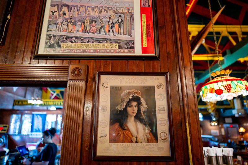 Memorabilia from the Akron Spaghetti Warehouse will be sold as a result of closure.