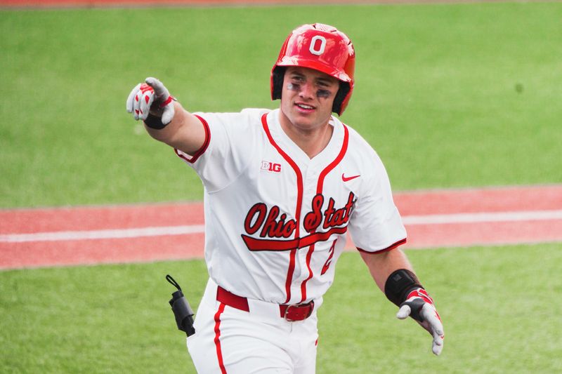 Ohio State baseball shortstop Henry Kaczmar rounds the bases.