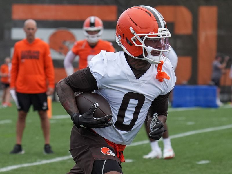 Isaiah Bond runs at the Browns OTA in Berea on May 27, 2026.