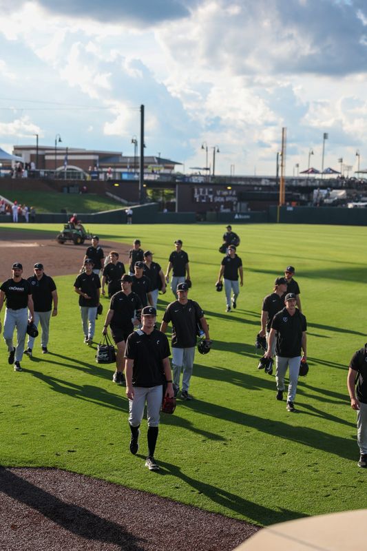 The Cincinnati Bearcats faced the Mississippi State Bulldogs for the first time since 2015 in the Starkville Regional Saturday, May 30.