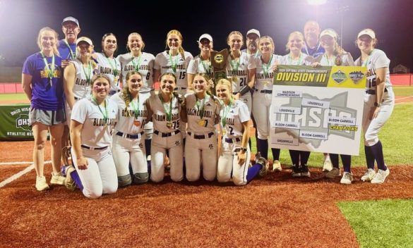 Bloom-Carroll leaves no doubt in winning the Division III state ...
