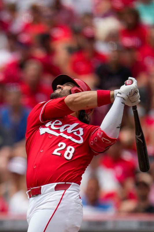 Eugenio Suárez reacts as he pops out in the second inning of the Reds' 9-1 loss to the New York Mets on June 17. Suárez, who recently returned from the injured list, is hitting .212 this season.