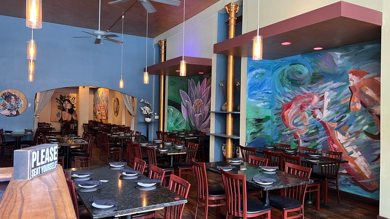 Lemongrass Fusion Bistro, 641 N High St, in Columbus on May 2, 2026.