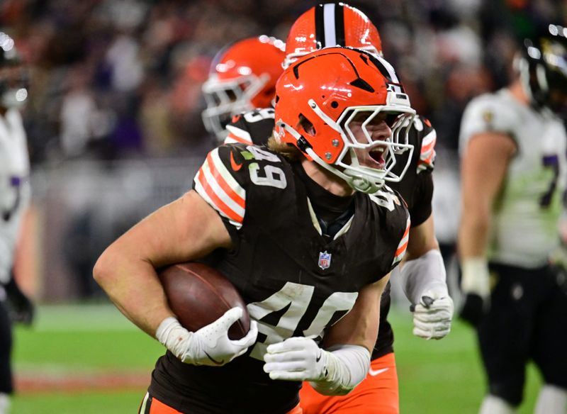 Browns LB Carson Schwesinger. Mandatory Credit: Ken Blaze-Imagn Images