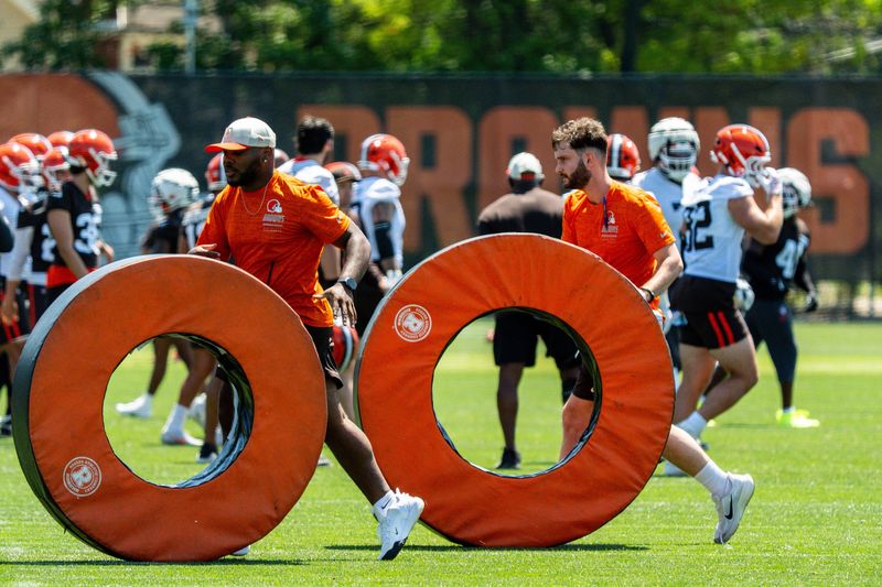 Cleveland Browns offense works through drills during the second day of training camp, July 30, 2026, in Berea, Ohio.