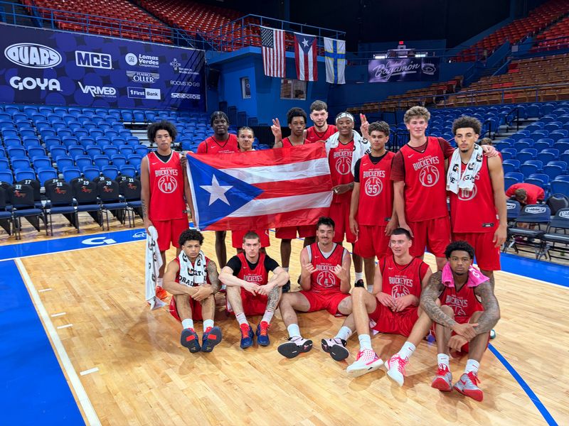 Ohio State’s players pose with the Puerto Rico flag after an exhibition game at Coliseo Ruben Rodriguez on August 2, 2026.