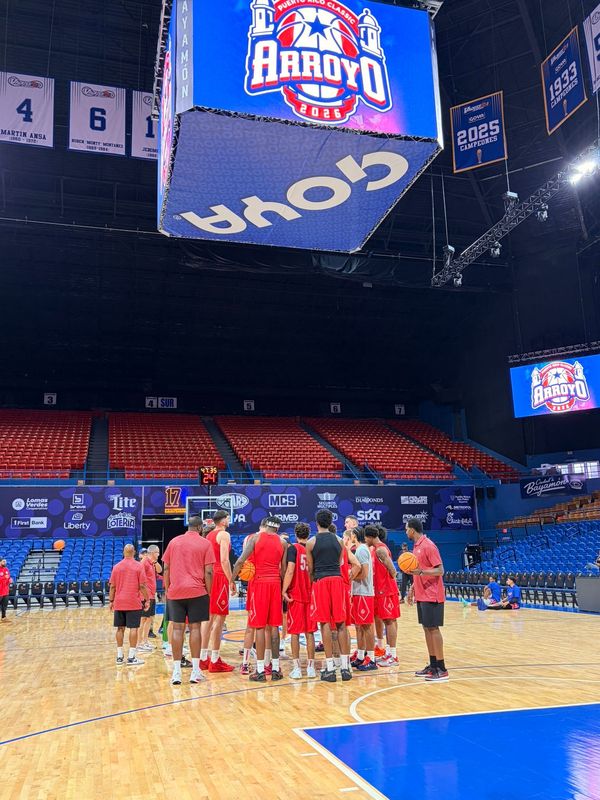 The Ohio State men's basketball team huddles up at Coliseo Ruben Rodriguez before playing an exhibition game in Bayamon, Puerto Rico, on August 2.
