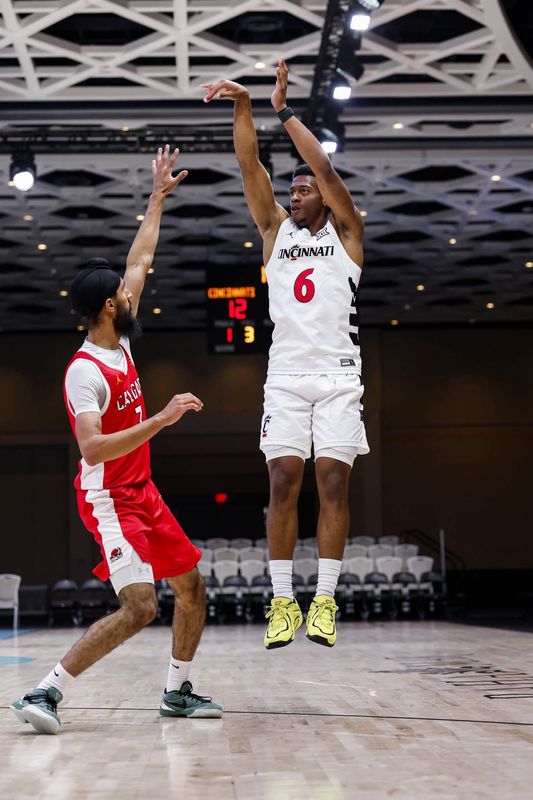Cincinnati Bearcats wing Myles Colving was hot from the 3-point line against Calgary, Aug. 5 in the Bahamas.