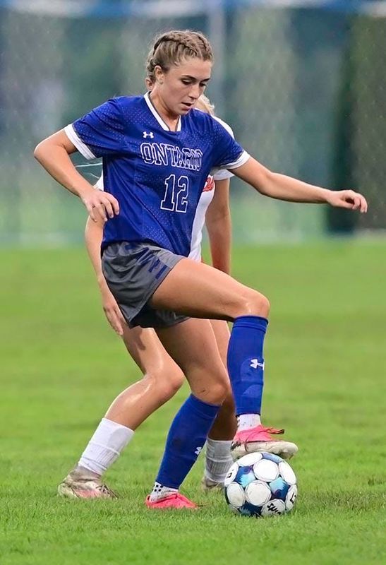 Ontario's Keatyn Kilgore gains possession of the ball. The Warriors beat the Arrows 4-2 in the season opener at Ontario High School on August 14, 2026.