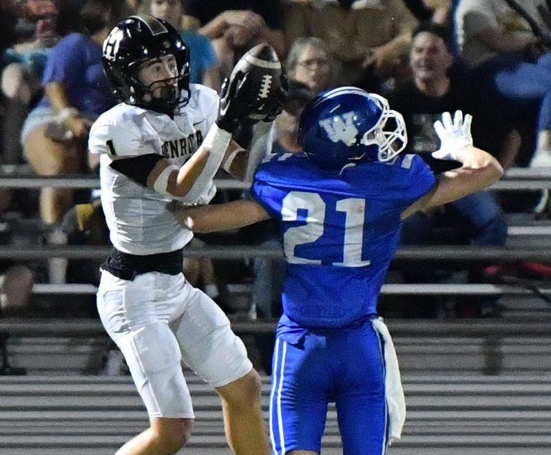 Henrietta's Cooper Coleman makes the catch during a game against Windthorst on Friday, August 30, 2024 in Windthorst.