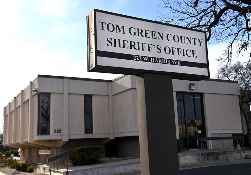 The Tom Green County Sheriff's Office wants residents to be aware of scammers posing as workers at the SO in an attempt to rip off people.
