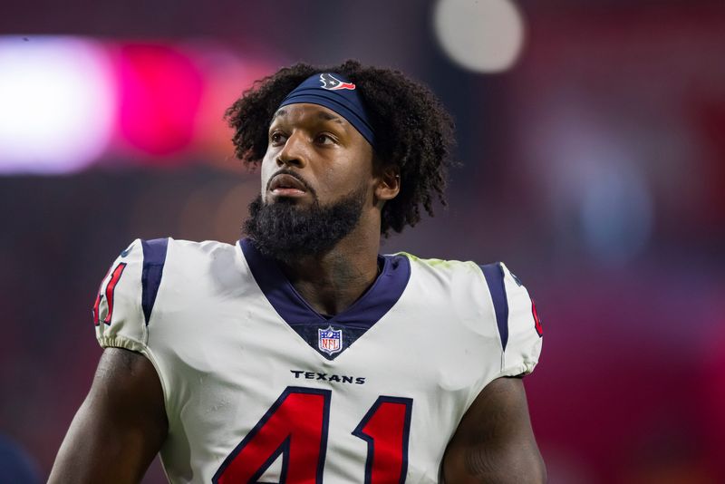 Oct 24, 2021; Glendale, Arizona, USA; Houston Texans linebacker Zach Cunningham (41) against the Arizona Cardinals at State Farm Stadium. Mandatory Credit: Mark J. Rebilas-USA TODAY Sports