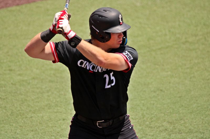 Quinton Coats. Wake Forest Demon Deacons versus Cincinnati Bearcats baseball in the NCAA Tournament Knoxville Regional at Lindsey Nelson Stadium on May 30, 2025.