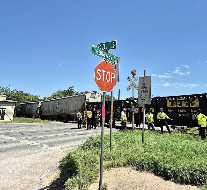 Officials advise Abilene drivers to find an alternate route Wednesday after a train derailment led to the road being closed at South Third Street and Treadaway Boulevard.