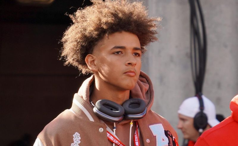 Texas commit Dia Bell has been named MVP of the prestigious Elite 11 quarterback camp.