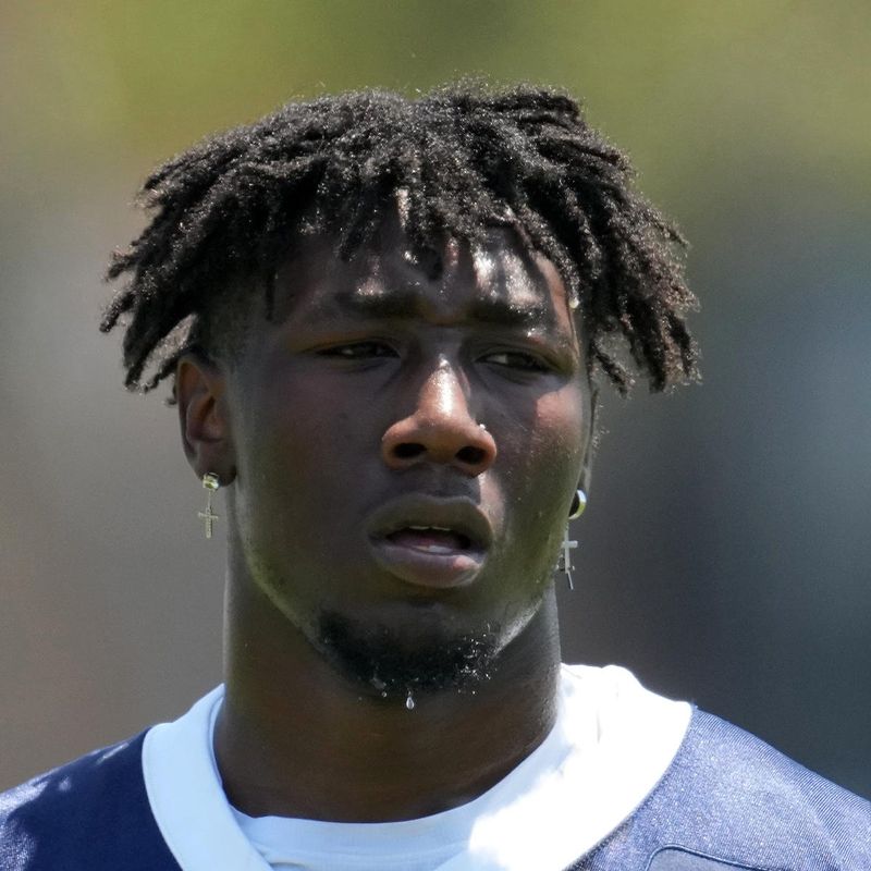 Jul 29, 2023; Oxnard, CA, USA; Dallas Cowboys linebacker DeMarvion Overshown (35) during training camp at the River Ridge Fields. Mandatory Credit: Kirby Lee-USA TODAY Sports
