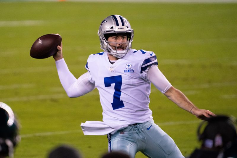 Nov 1, 2020; Philadelphia, Pennsylvania, USA; Dallas Cowboys quarterback Ben DiNucci (7) passes the ball against the Philadelphia Eagles during the first quarter at Lincoln Financial Field. Mandatory Credit: Bill Streicher-USA TODAY Sports