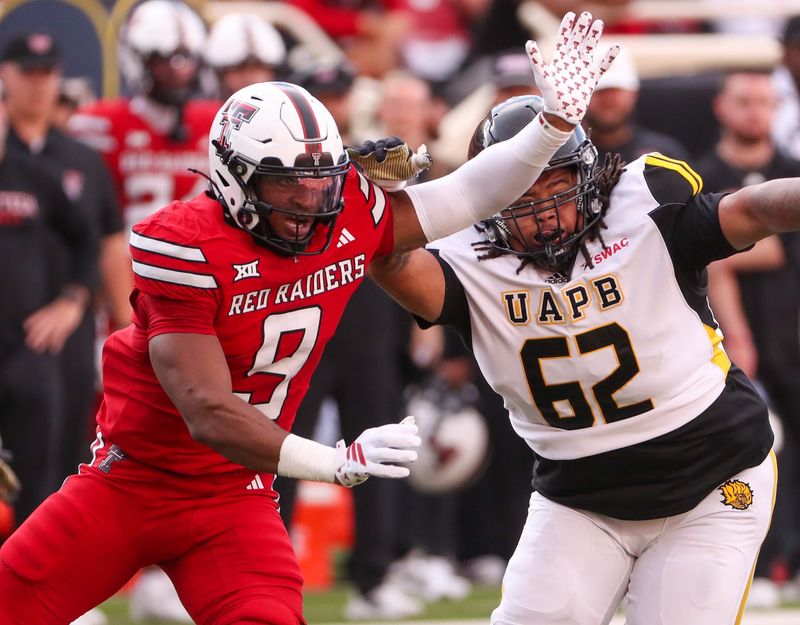 Texas Tech's Romello Height rushes the Arkansas-Pine Bluff offense during a non-conference football game, Saturday, August 30, 2025, at Jones AT&T Stadium.