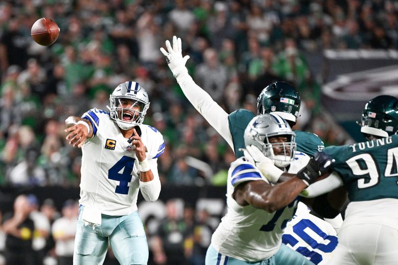 Dallas Cowboys quarterback Dak Prescott (4) passes the ball against the Philadelphia Eagles.