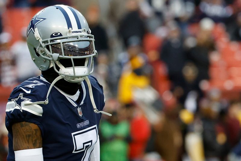 Jan 8, 2023; Landover, Maryland, USA; Dallas Cowboys cornerback Trevon Diggs (7) stands on the field during warmups prior to the Cowboys' game against the Washington Commanders at FedExField. Mandatory Credit: Geoff Burke-USA TODAY Sports
