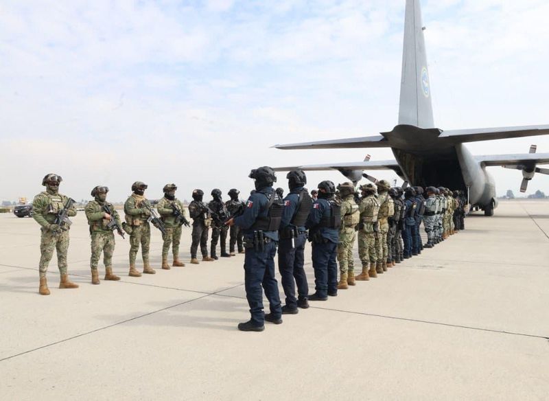 Mexican federal security forces transferred 37 high-level criminal and drug cartel suspects to the United States on Jan. 20, 2026. The prisoners were flown on Mexican military aircraft to various U.S. cities where they were sought by U.S. authorities.