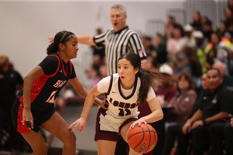 London's MiReyna Acuna dribbles down court during Friday's District 29-3A game against West Oso at London High School on Jan. 23, 2026.