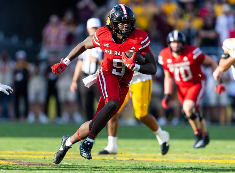 Oct 18, 2025; Tempe, Arizona, USA; Texas Tech Red Raiders tight end Johncarlos Miller II (9) against the Arizona State Sun Devils at Mountain America Stadium. Mandatory Credit: Mark J. Rebilas-Imagn Images