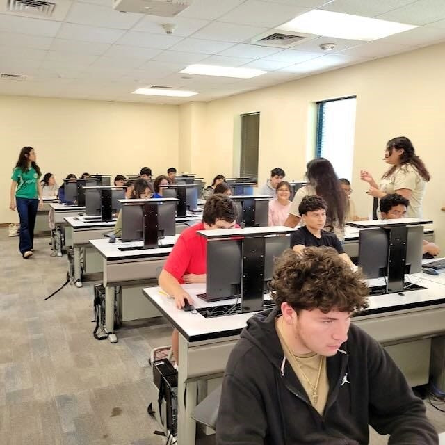 Road to College mentors lead tutorials at Midwestern State University’s West College of Education and Professional Studies for high school students to achieve their academic goals. These mentors are leaders making dreams a reality.
