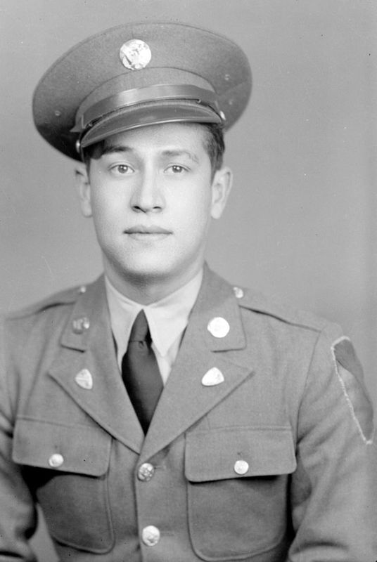 This is Casasola image PH041-05-00016. If you can provide information or identify the person or persons published in this image, contact Susannah Holliday, 915-747-6839, slholliday@utep.edu.