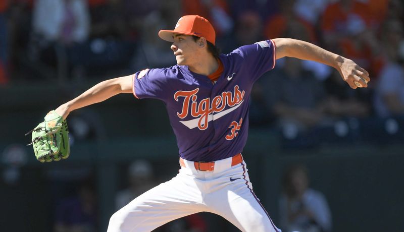 Clemson junior Ethan Darden (39) pitches to South Carolina during the bottom of the first inning of the Reedy River Rivalry at Fluor Field in Greenville, S.C. Saturday, March 1, 2025.