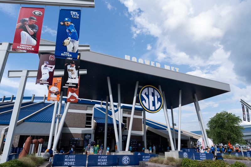 Fans make their way into the SEC baseball tournament at Hoover Metropolitan Stadium in Hoover, Ala. on Wednesday, May 20, 2026.