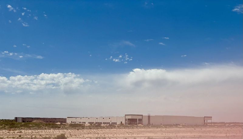 Sky Park El Paso is an industrial project located at the corner of Walter Jones Boulevard and George Perry Boulevard in Northeast El Paso.