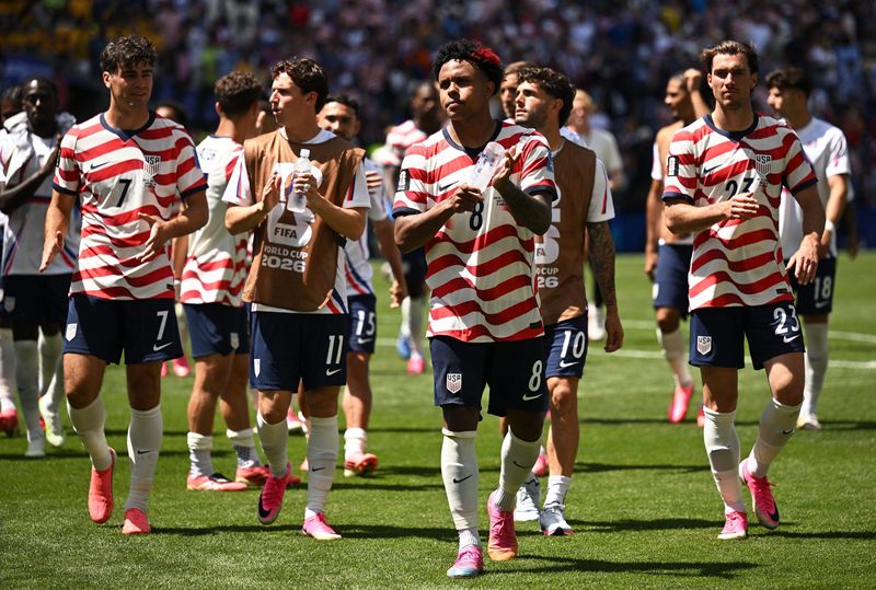 June 19, 2026; Seattle, Washington, U.S.; Weston McKennie of the U.S. with teammates applaud fans after the match.  Mandatory Credit: Troy Wayrynen-Imagn Images
