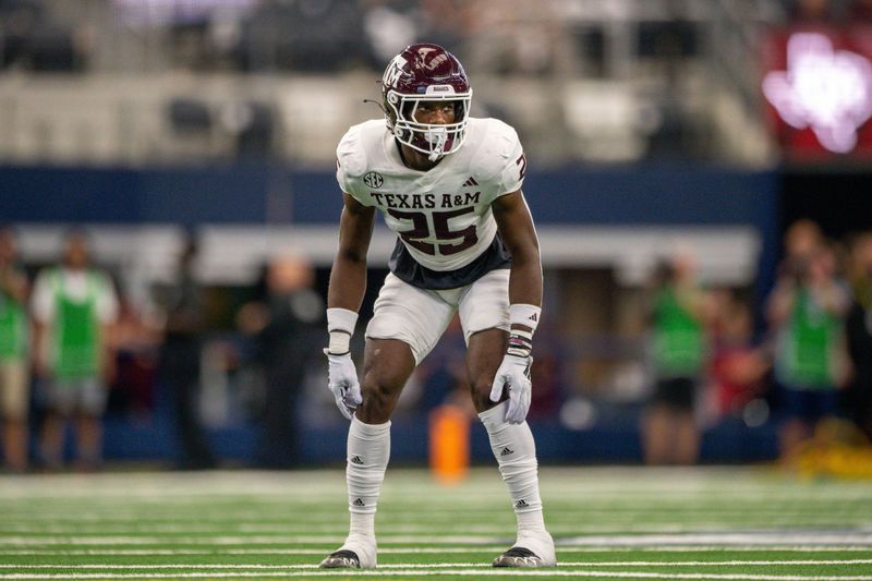 Sep 30, 2023; Arlington, Texas, USA; Texas A&M Aggies defensive back Dalton Brooks (25) In action during the game between the Texas A&M Aggies and the Arkansas Razorbacks at AT&T Stadium. Mandatory Credit: Jerome Miron-USA TODAY Sports