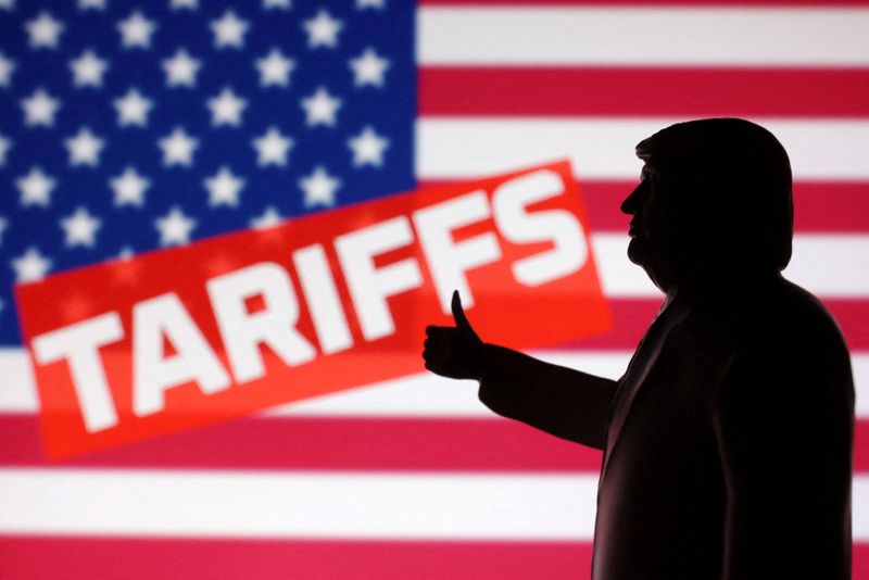 FILE PHOTO: A 3D-printed miniature model depicting U.S. President Donald Trump, U.S. flag and word "Tariffs" in this illustration taken,  April 17, 2025. REUTERS/Dado Ruvic/File Photo